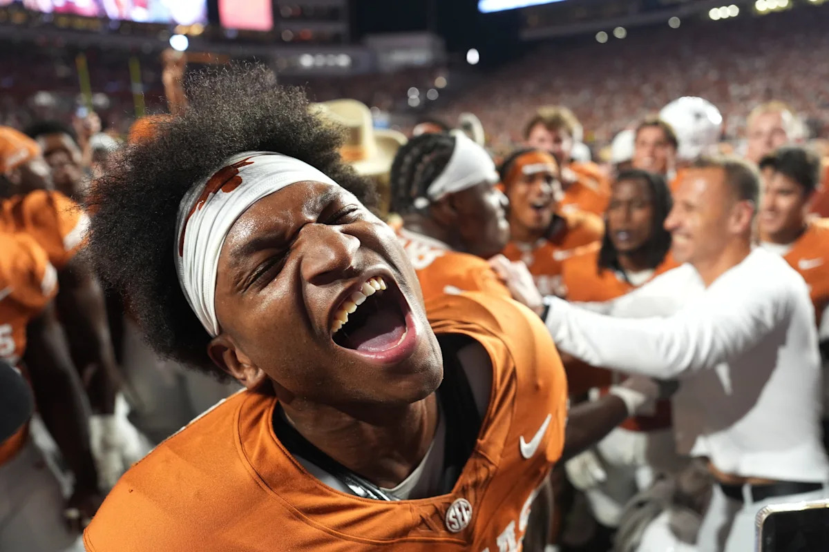 The AP Top 25 is set to crown a new No. 1 in college football