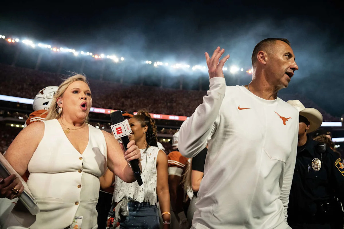 Watch: Steve Sarkisian blows off ESPN reporters during and after Texas' huge win vs OSU