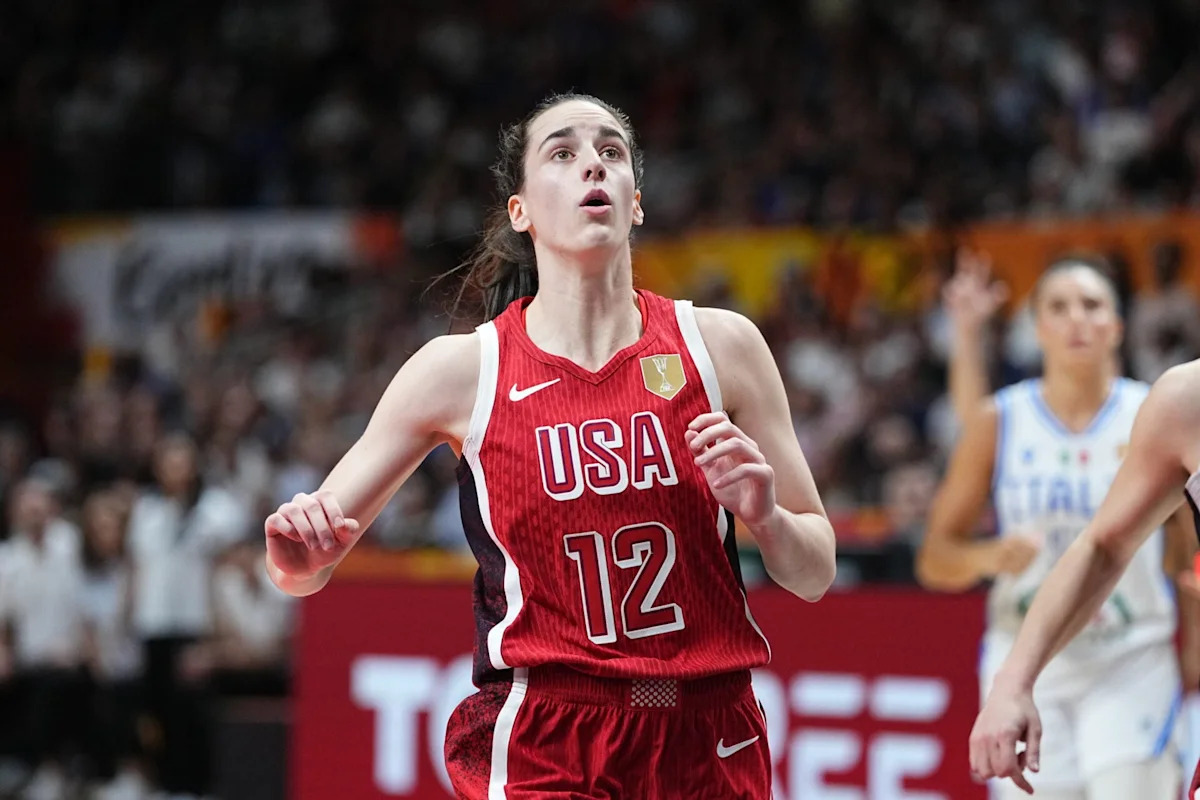 Fans think Team USA player would ‘rather get a turnover’ than pass to Caitlin Clark amid World Cup