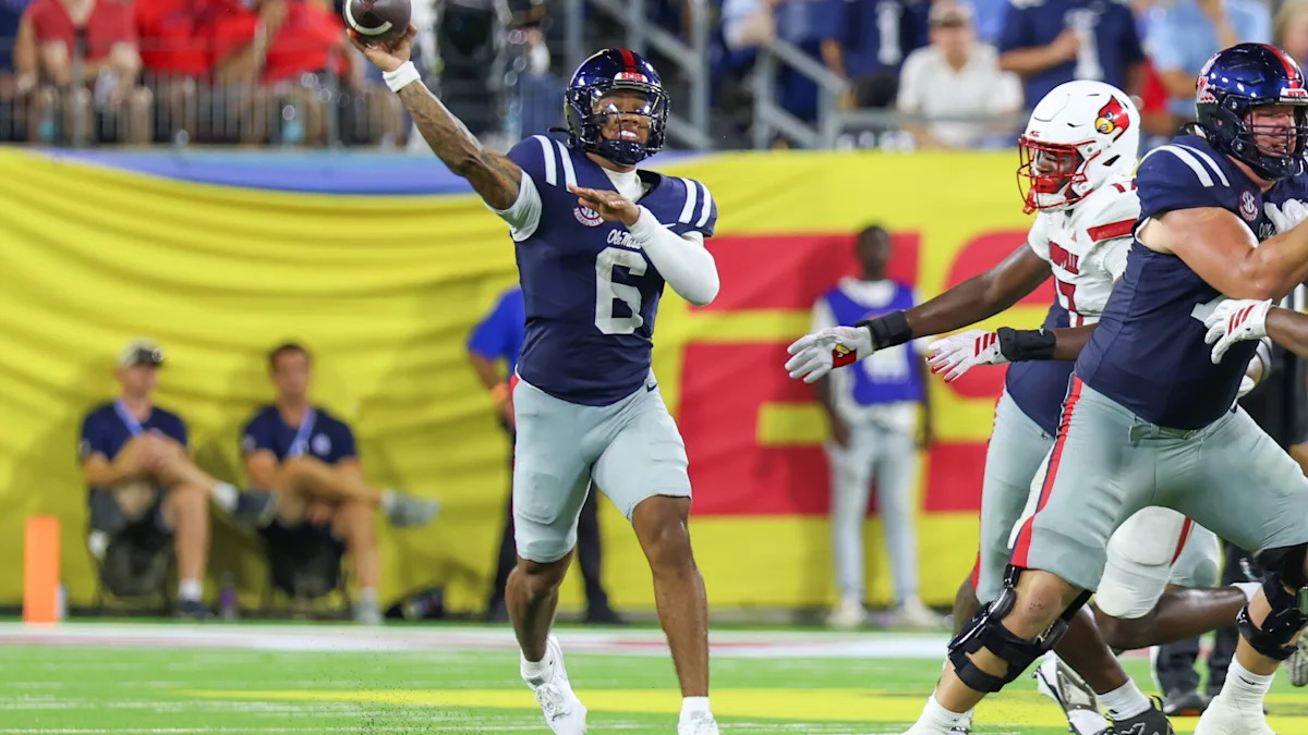 Wild 2nd half ends with Carneiro’s 48-yard winner for No. 9 Ole Miss over No. 24 Louisville