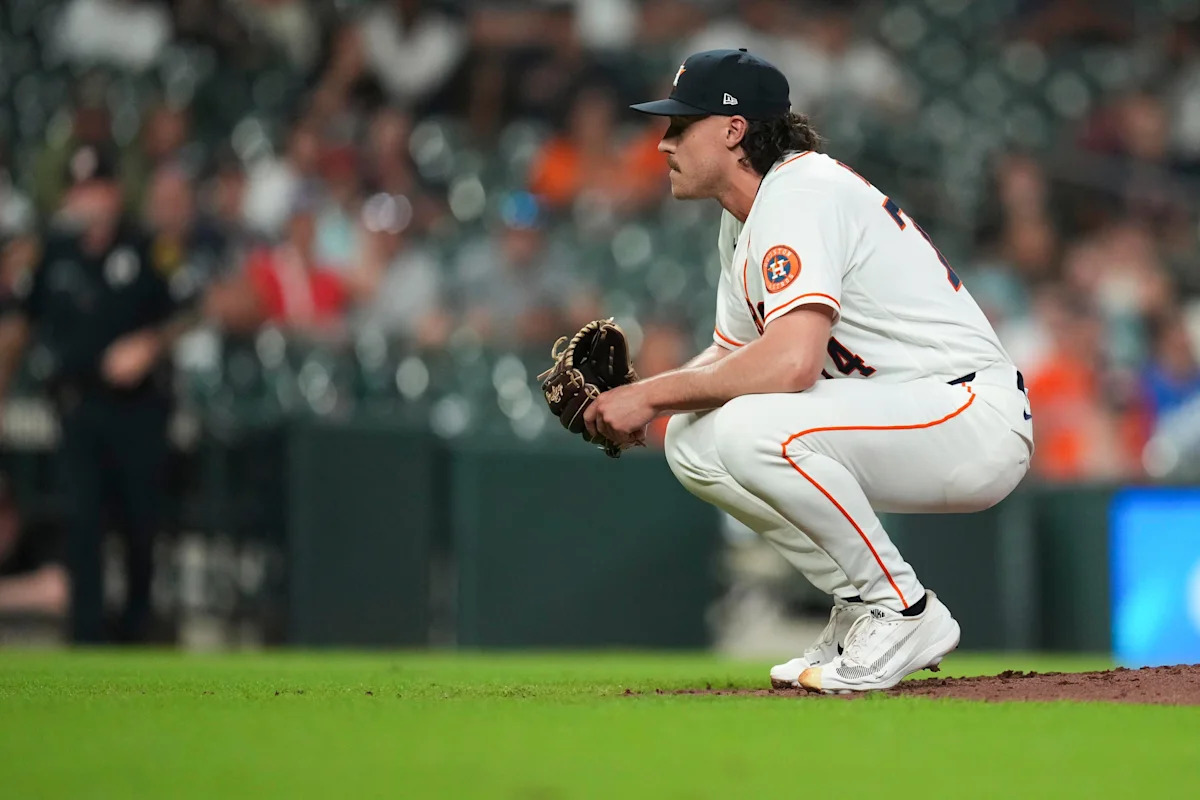 Bullpen Fails as Phillies Slam Astros 11-7