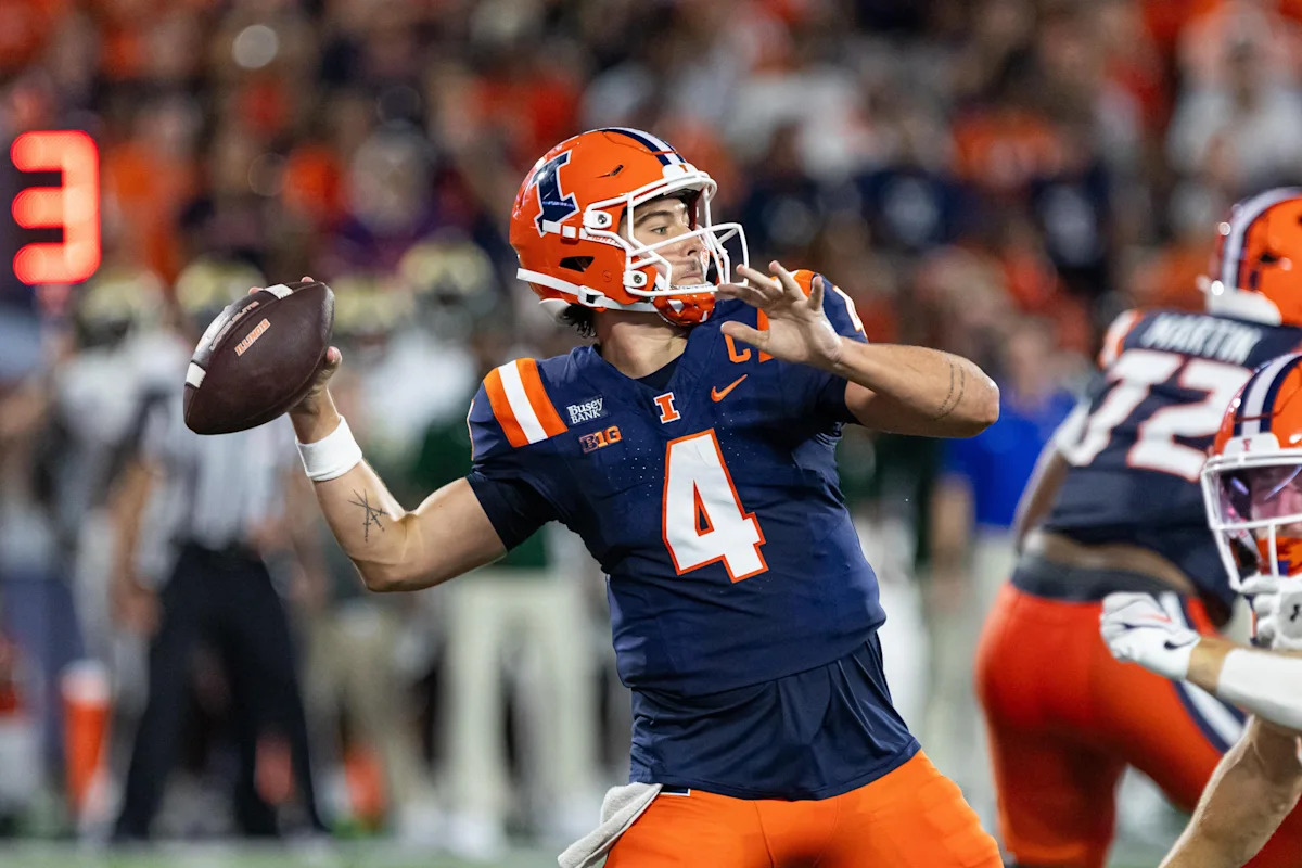 “A lot of new faces doing new calls”: Houser shines as Illinois defense adjusts