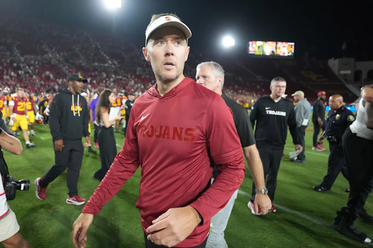Lincoln Riley discusses USC’s 39-0 victory over Fresno State