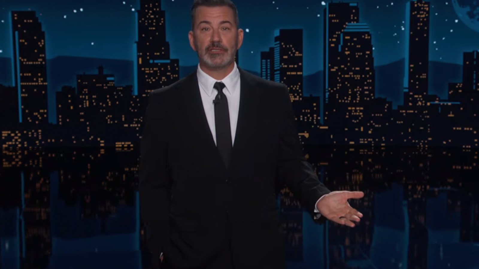 Jimmy Kimmel Compares His Summer Break to Trump’s: ‘We Both Accomplished Nothing’