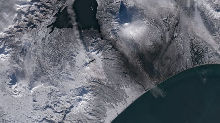 2025's Megaquake Appears to Have Awakened a Volcano That Was Dormant For 500 Years