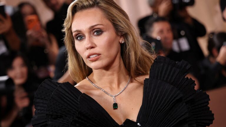 Miley, Beyoncé, Adéla and All the Songs You Need to Know This Week